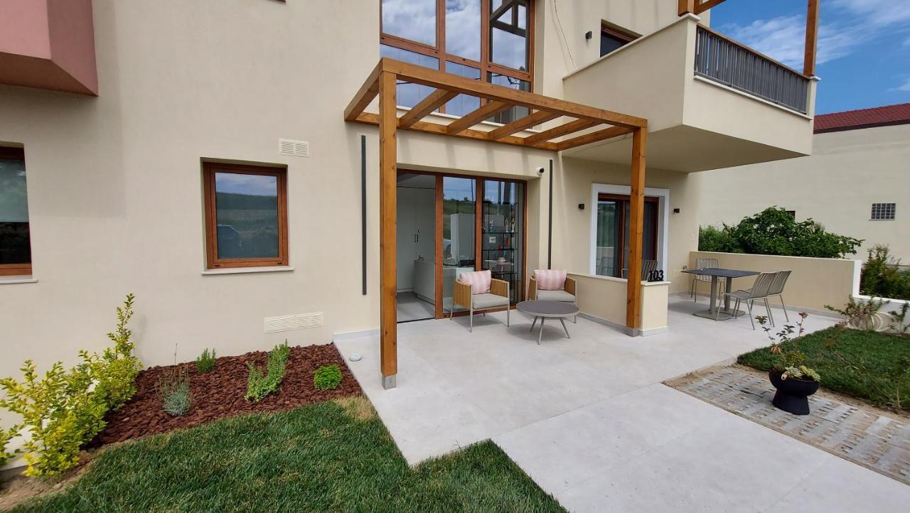 Kynara Elegant Living Ierissos Exterior foto